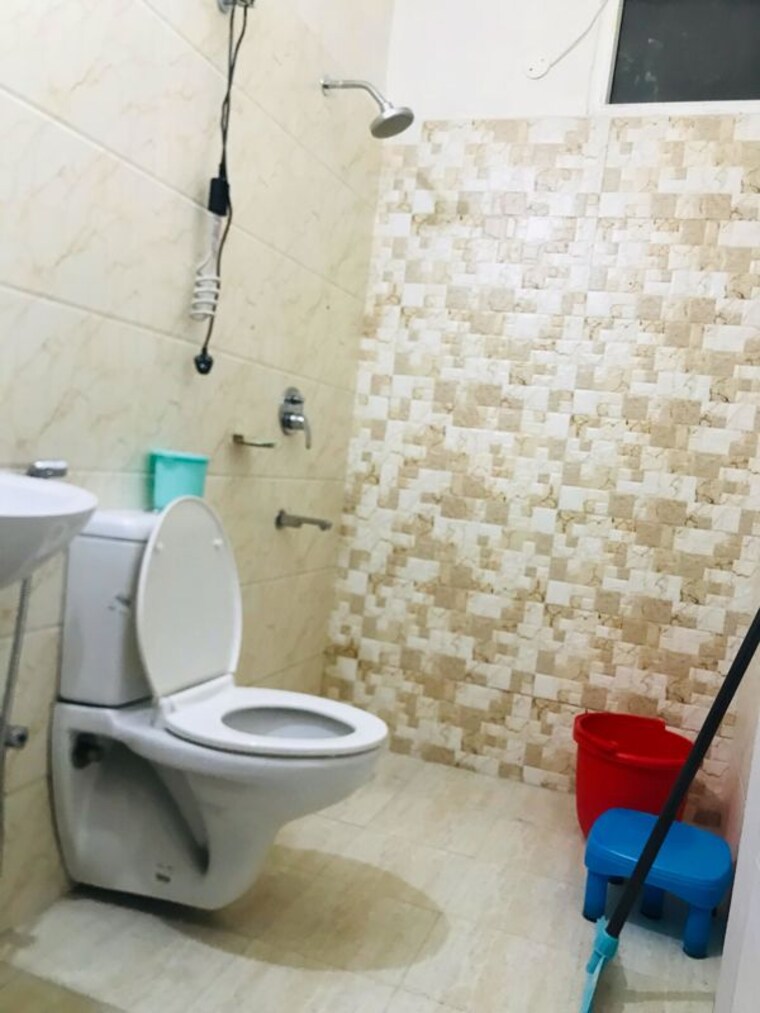 Bathroom, green-valley-heights 3 Bedroom 1850 Sq.Ft. Apartment In Dhakoli Zirakpur 10570995