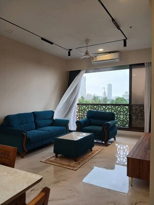 2 BHK Apartment For Rent in Mukta Apartment 10th Main, Khar West