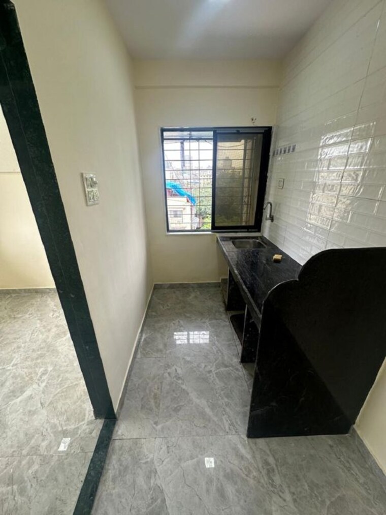 Kitchen, bandra west 1 Bedroom 500 Sq.Ft. Apartment In Bandra West Mumbai 10571018