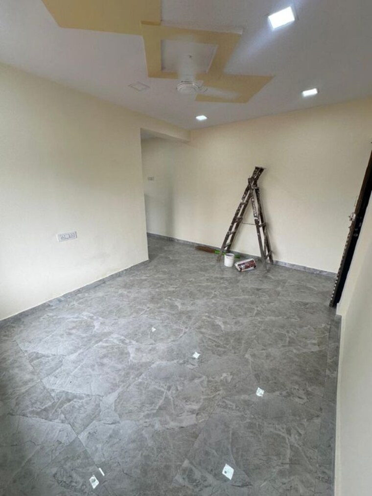 Room, bandra west 1 Bedroom 500 Sq.Ft. Apartment In Bandra West Mumbai 10571018