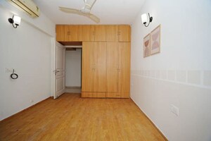 Room in 3 BHK Apartment at Bestech Park View Ananda, Sector 81 – for Sale