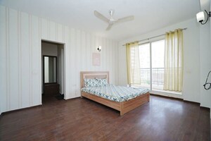 Room in 3 BHK Apartment at Bestech Park View Ananda, Sector 81 – for Sale