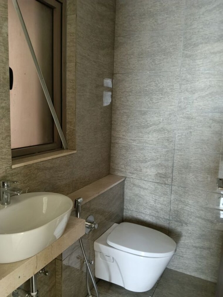 Bathroom, sheth-auris-serenity-tower-3 2 Bedroom 805 Sq.Ft. Apartment In Malad West Mumbai 10571058