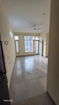 4 BHK Apartment For Sale in Nagla Road