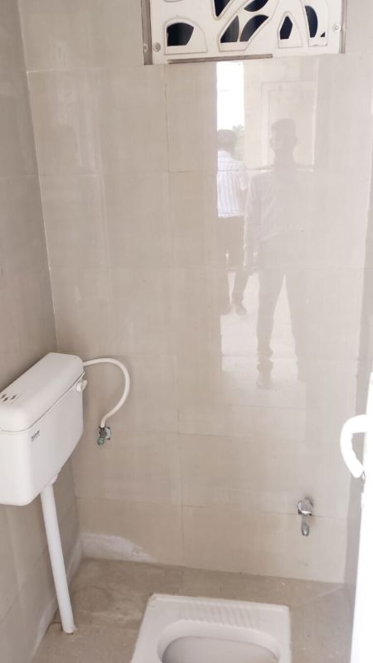 Bathroom, hero-homes-gurgaon 2 Bedroom 1099 Sq.Ft. Apartment In Sector 104 Gurgaon 10571033