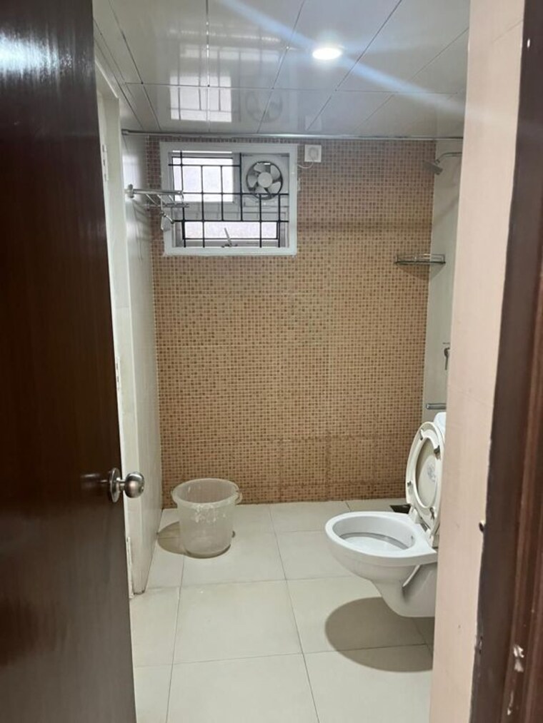 Bathroom, prestige-notting-hill 2 Bedroom 1300 Sq.Ft. Apartment In Bannerghatta Road Bangalore 10571088