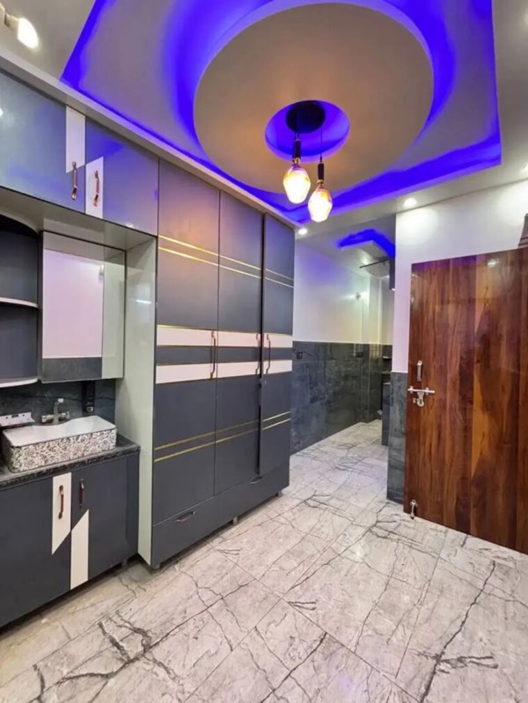 Kitchen, dwarka mor 4 Bedroom 1100000 Sq.Ft. Independent House In Dwarka Mor Delhi 10571080