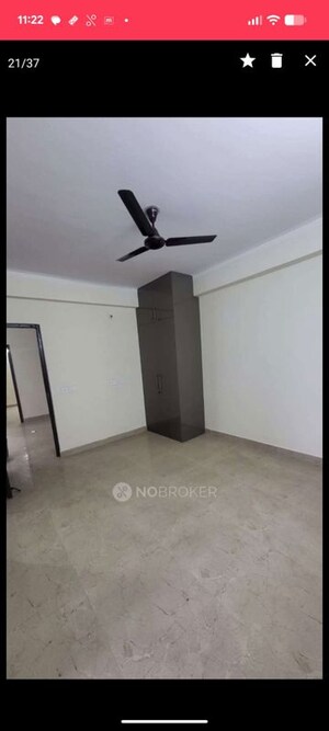 Room in 2.5 BHK Apartment at Saviour Park, Mohan Nagar – for Rent