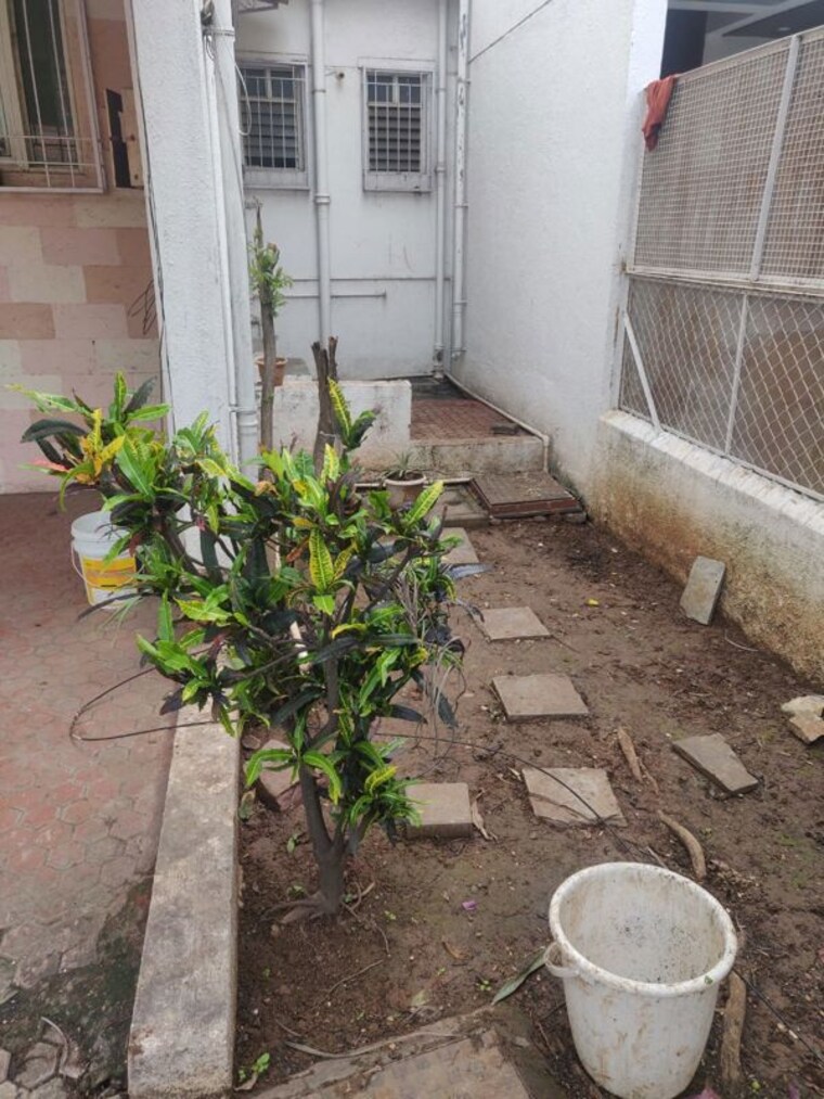 Balcony, mira-society 1 RK 450 Sq.Ft. Apartment In Swargate Pune 10571104