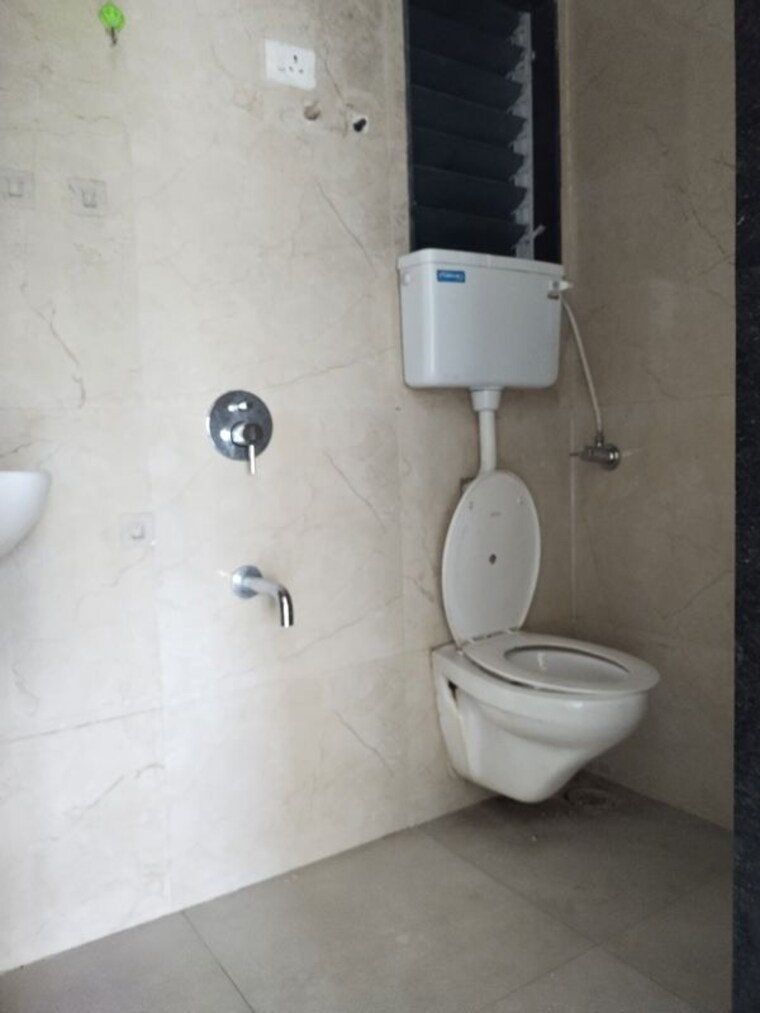 Bathroom, vinayak-corner 1 RK 430 Sq.Ft. Apartment In Karanjade Navi Mumbai 10571095