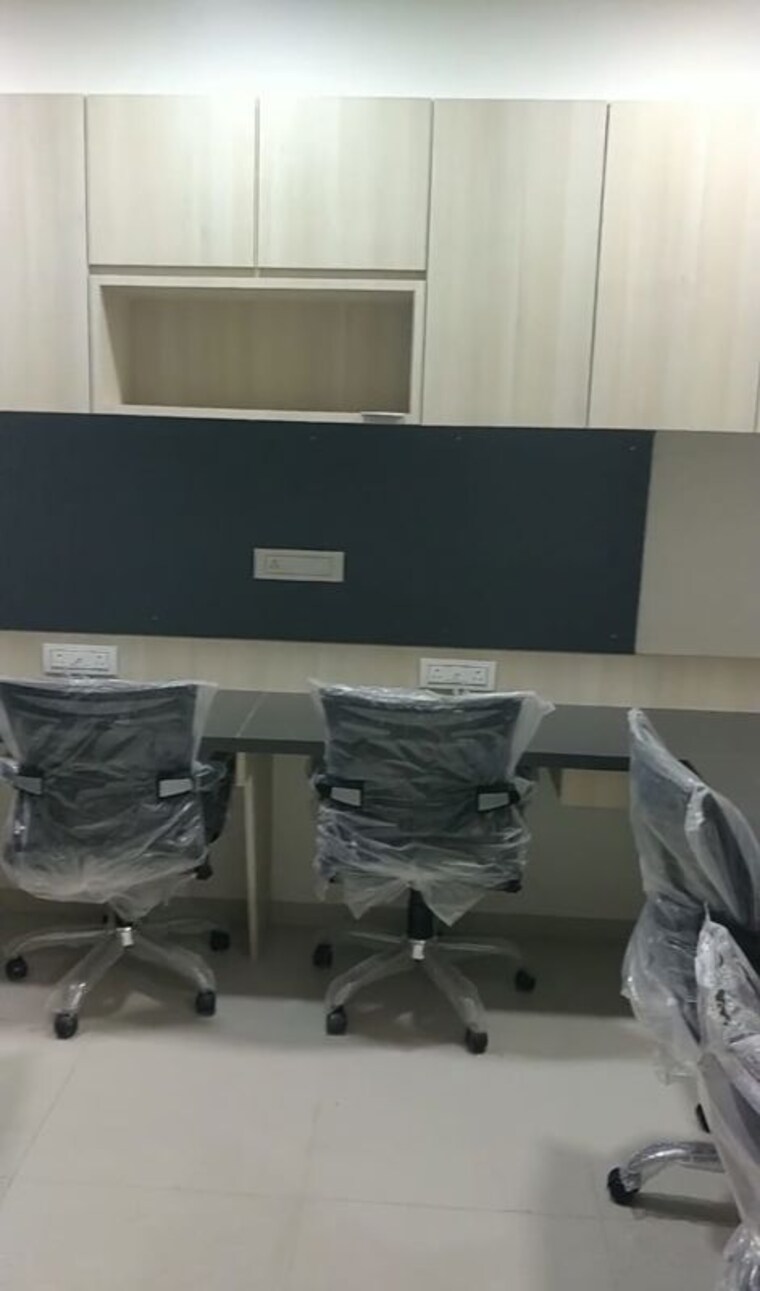 Team Area, sola Commercial Office Space 737 Sq.Ft. In Sola Ahmedabad 10571106