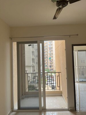 Room in 2 BHK Apartment at Signature Global Orchard Avenue, Sector 93 – for Sale