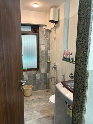 Bathroom in 3.5 BHK Apartment at ASTHA Apartments, Chembur – for Rent