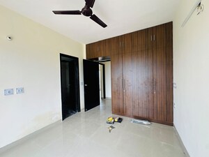 Room in 3 BHK Apartment at Ansal Crown Heights, Sector 80 – for Rent
