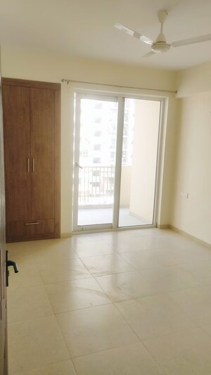 Room in 3 BHK Apartment at Sushma Crescent, Dhakoli – for Sale