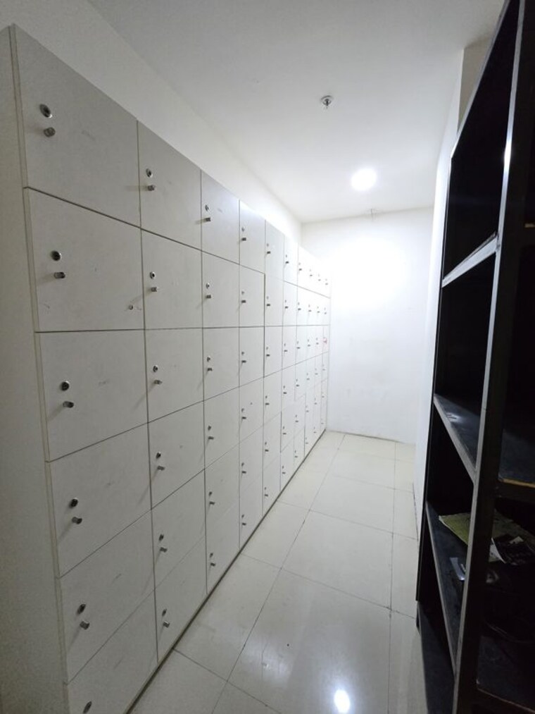 Bathroom, viman nagar Commercial Office Space 8851 Sq.Ft. In Viman Nagar Pune 10571099