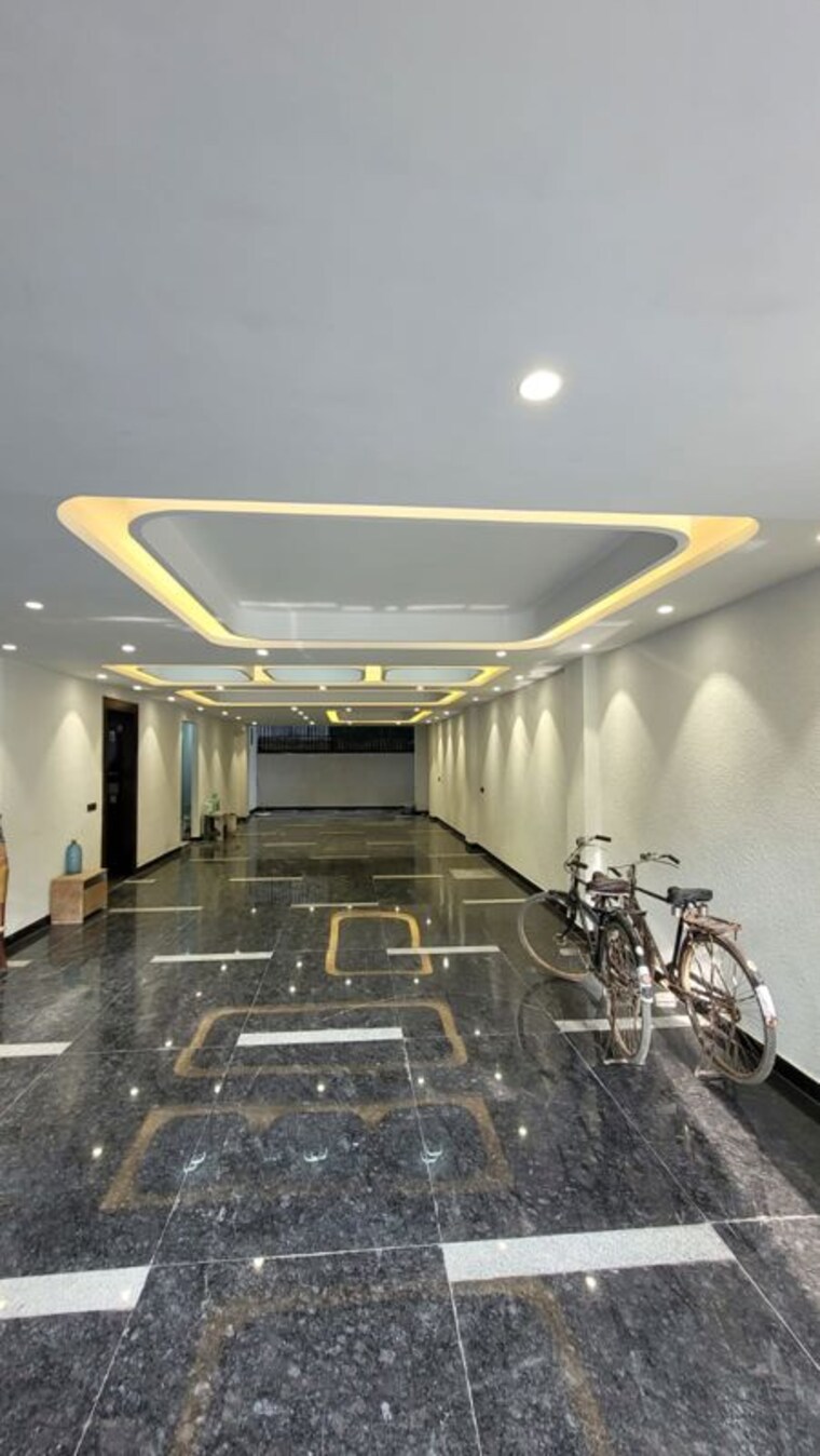 Gym, whispering-meadows 3 Bedroom 215 Sq.Yd. Builder Floor In Sector 43 Gurgaon 10571205