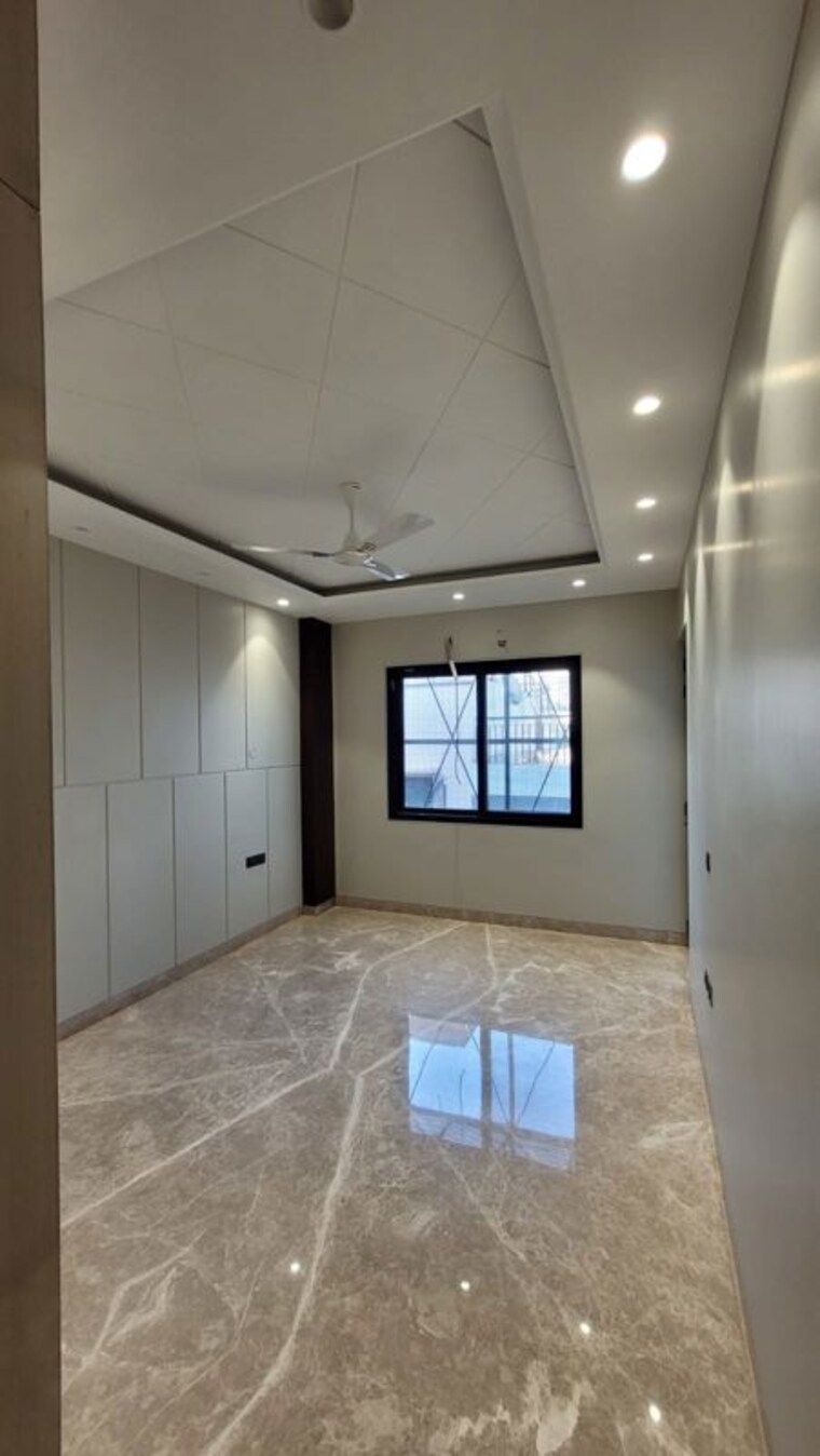 Room, whispering-meadows 3 Bedroom 215 Sq.Yd. Builder Floor In Sector 43 Gurgaon 10571205