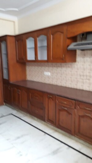 Kitchen in 3 BHK Independent House at DLF Green Avenue, Dlf Phase iv – for Rent