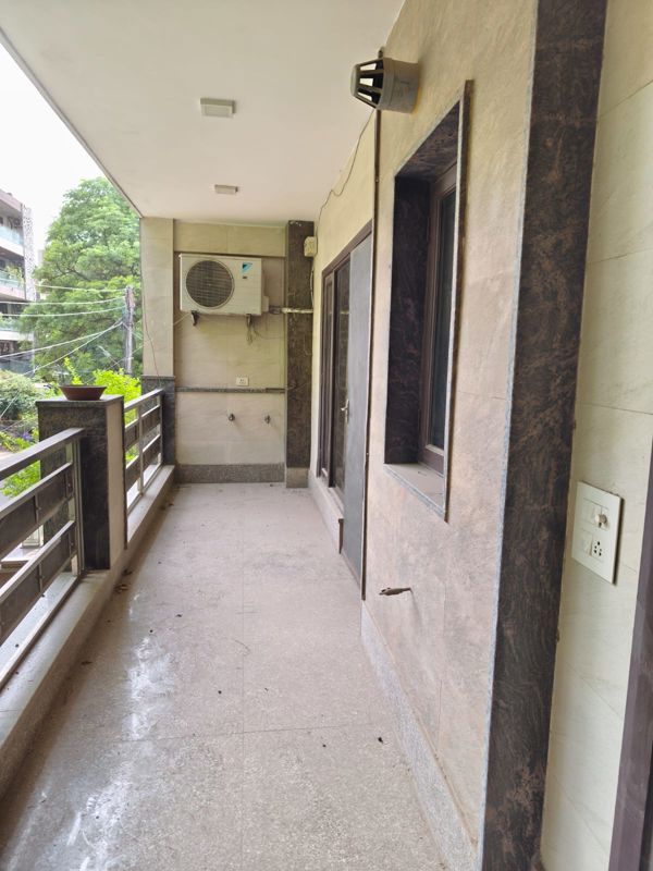 3 BHK 360 Sq.Yd. Independent House in DLF Green Avenue