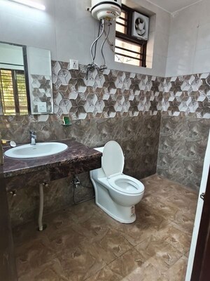 Bathroom in 3 BHK Independent House at DLF Green Avenue, Dlf Phase iv – for Rent