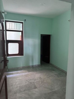 Room in 2 BHK Builder Floor at Ludhiana City Centre – for Rent