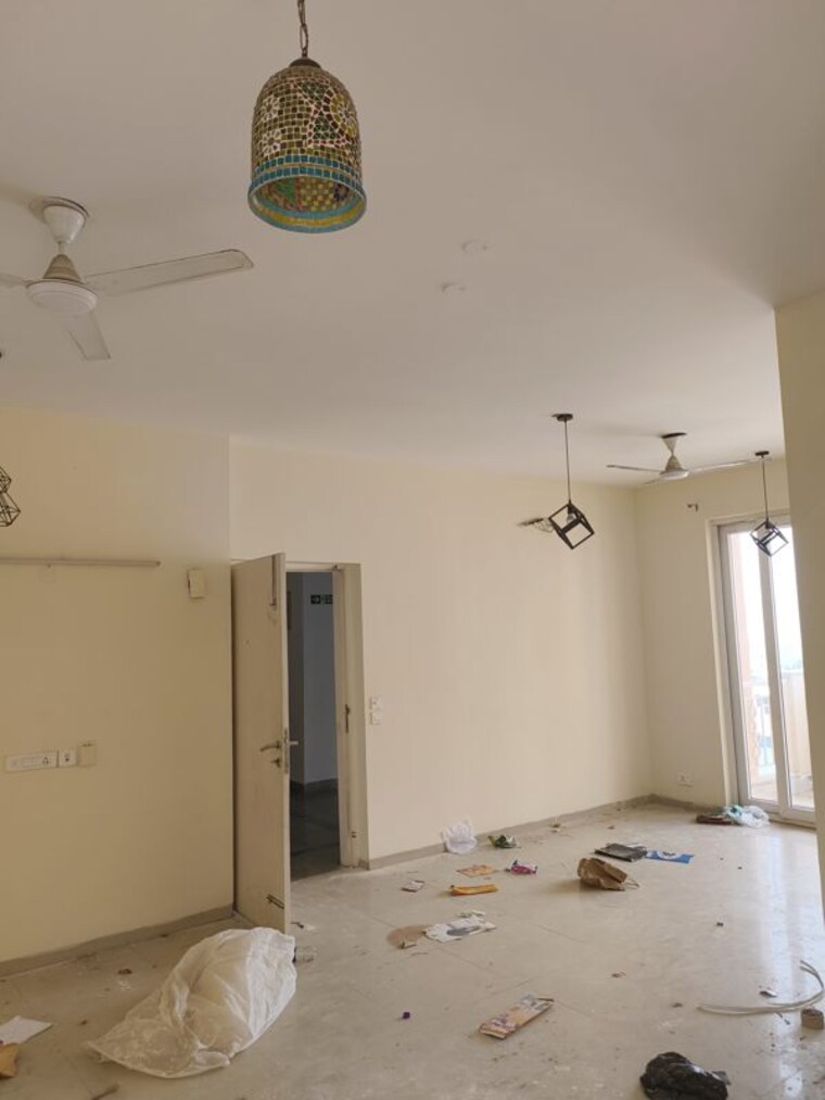 Room, emaar-palm-hills 3.5 Bedroom 1550 Sq.Ft. Apartment In Sector 77 Gurgaon 10571209