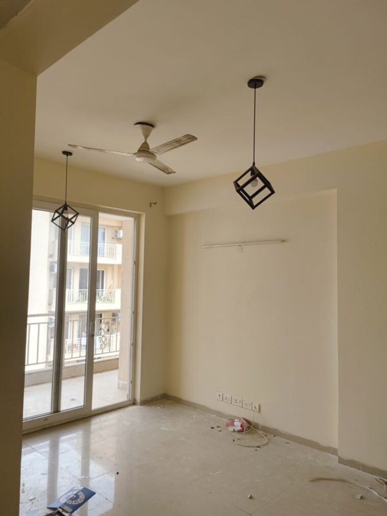 Room, emaar-palm-hills 3.5 Bedroom 1550 Sq.Ft. Apartment In Sector 77 Gurgaon 10571209