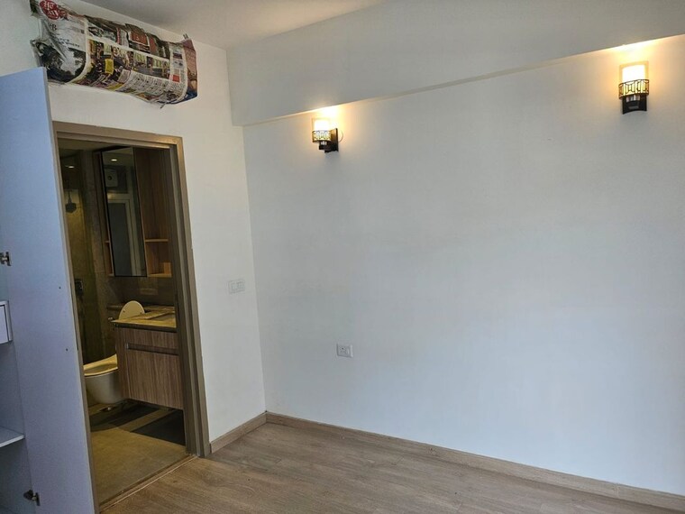 Room, dlf-gardencity-enclave 3 Bedroom 1600 Sq.Ft. Builder Floor In Sector 93 Gurgaon 10571221