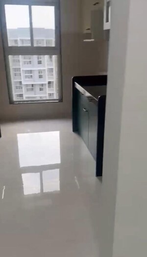 Room in 1 BHK Apartment at Ellora Apartment Santacruz, Santacruz East – for Rent