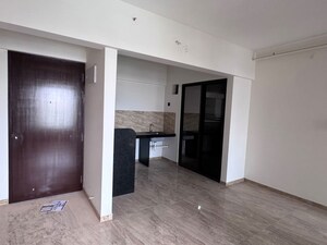Room in 3 BHK Apartment at VTP Sierra, Baner – for Rent