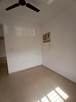 Room in 2 BHK Apartment at Lodha Casa Bella Gold, Dombivli East – for Rent