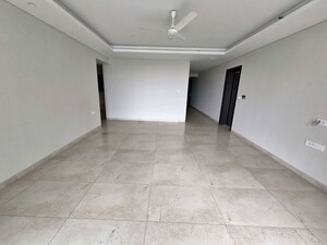 Room in 4 BHK Apartment at Panchshil Towers, Kharadi – for Rent