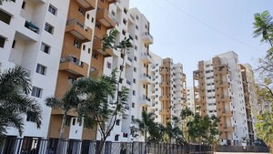  Apartment For Sale in Bakori