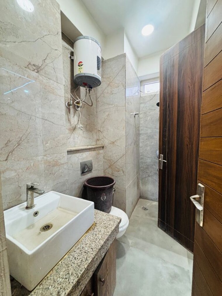 Bathroom, ms-enclave-zirakpur 3 Bedroom 1720 Sq.Ft. Apartment In Dhakoli Zirakpur 10571284