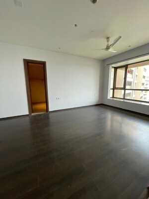 Room in 4 BHK Apartment at Panchshil Eon Waterfront II, Kharadi – for Rent