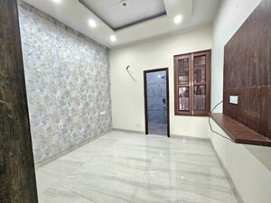 Room in 3 BHK Apartment at Hinjewadi – for Sale