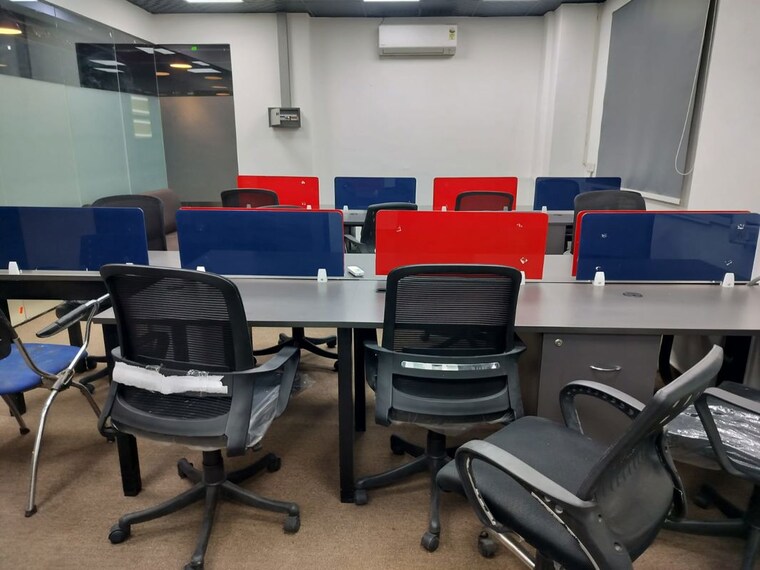 Team Area, sector 63 Commercial Office Space 700 Sq.Ft. In Sector 63 Noida 10571345