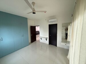 Bathroom in 3 BHK Apartment at Rajapushpa Provincia, Narsingi – for Rent