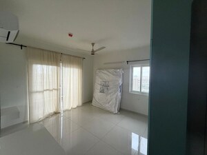 Room in 3 BHK Apartment at Rajapushpa Provincia, Narsingi – for Rent