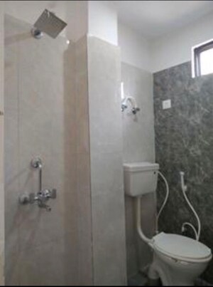 Bathroom in 1 BHK Builder Floor at Palm Residency Chhatarpur, Chattarpur – for Rent