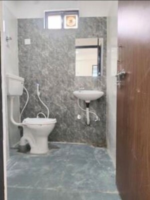 Bathroom in 1 BHK Builder Floor at Palm Residency Chhatarpur, Chattarpur – for Rent