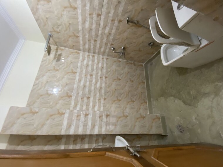 Bathroom, palm-residency-chhatarpur 1 RK 350 Sq.Ft. Builder Floor In Chattarpur Delhi 10571415