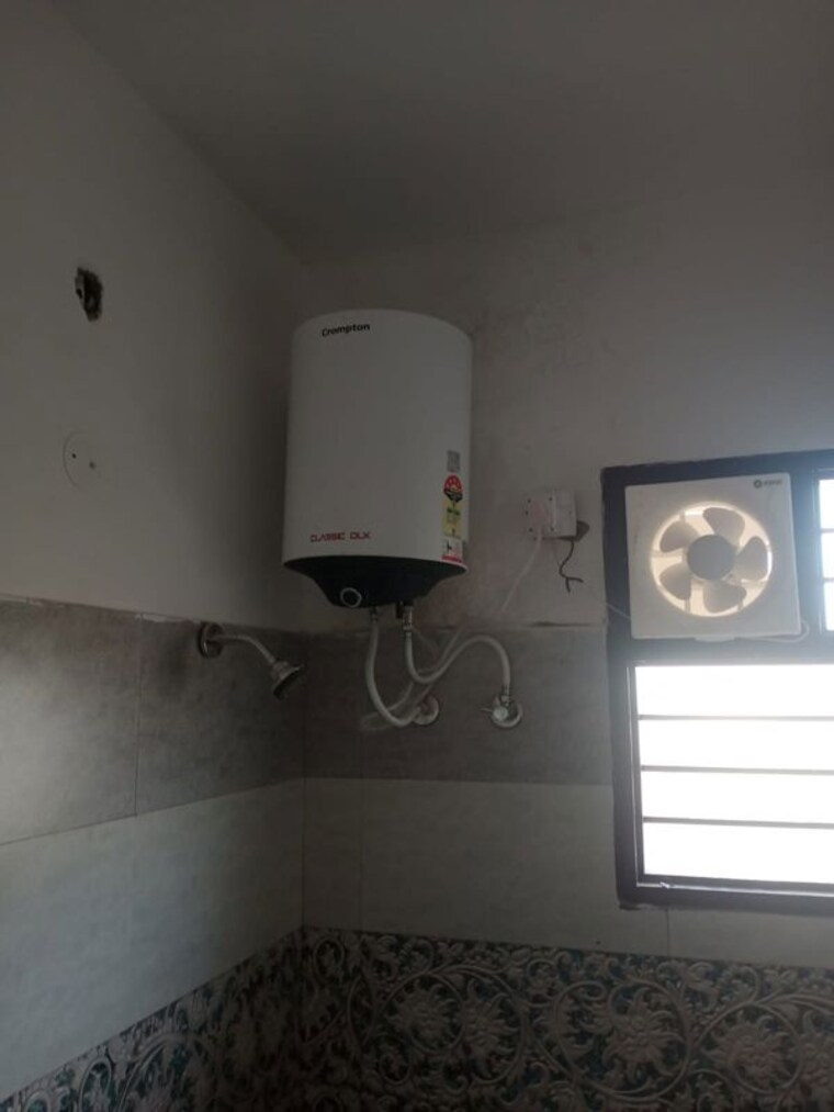 Washroom, aerocity 2 Bedroom 120 Sq.Yd. Apartment In Aerocity Mohali 10571438