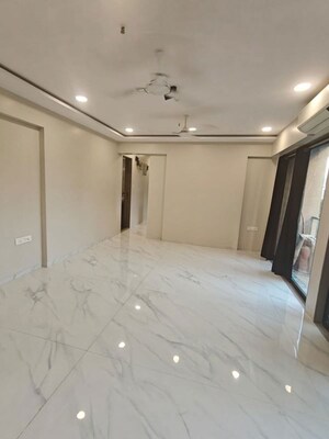 Room in 3 BHK Apartment at Gurukrupa Divyam, Ghatkopar East – for Rent