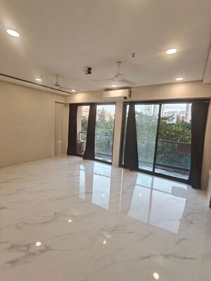 Room in 3 BHK Apartment at Gurukrupa Divyam, Ghatkopar East – for Rent