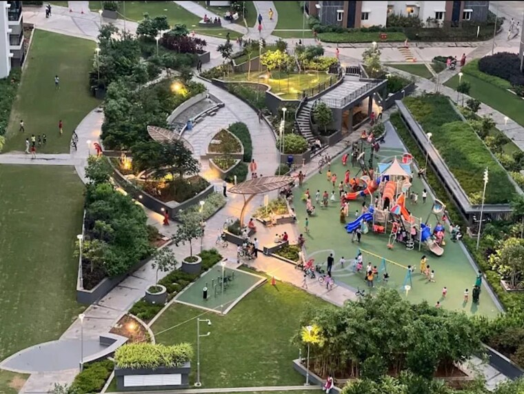 Garden, smr-vinay-iconia-phase-ii 2 Bedroom 1495 Sq.Ft. Apartment In Kondapur Hyderabad 10571516