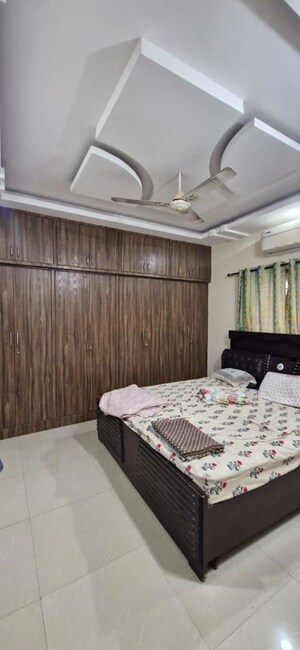 Bedroom in 2 BHK Builder Floor at Kondapur – for Rent