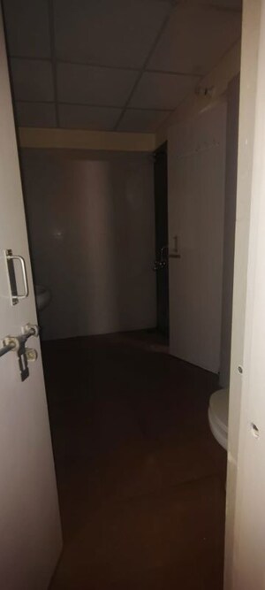 Room in 2 BHK Apartment at UPAEVP Mandakini Enclave, Raebareli Road – for Rent