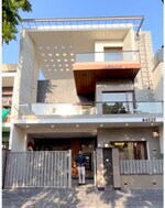6+ BHK + Prayer Room,Servant Room,Study Room,Extra Room,Basement,Store Room 200 Sq.Yd. Independent House in Safdarjung Enclave